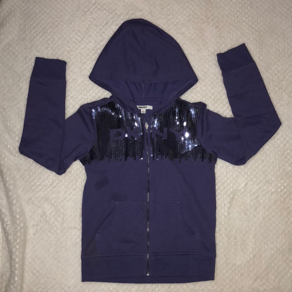 Woman’s sweatshirt